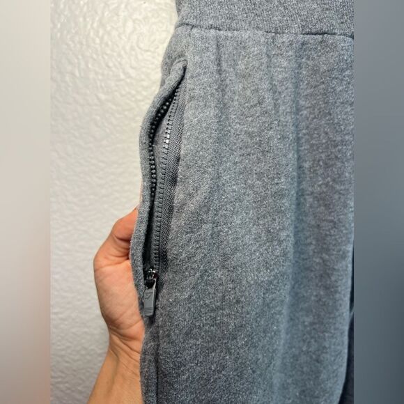 Gymshark XS grey high waist sweatpants - Picture 5 of 6